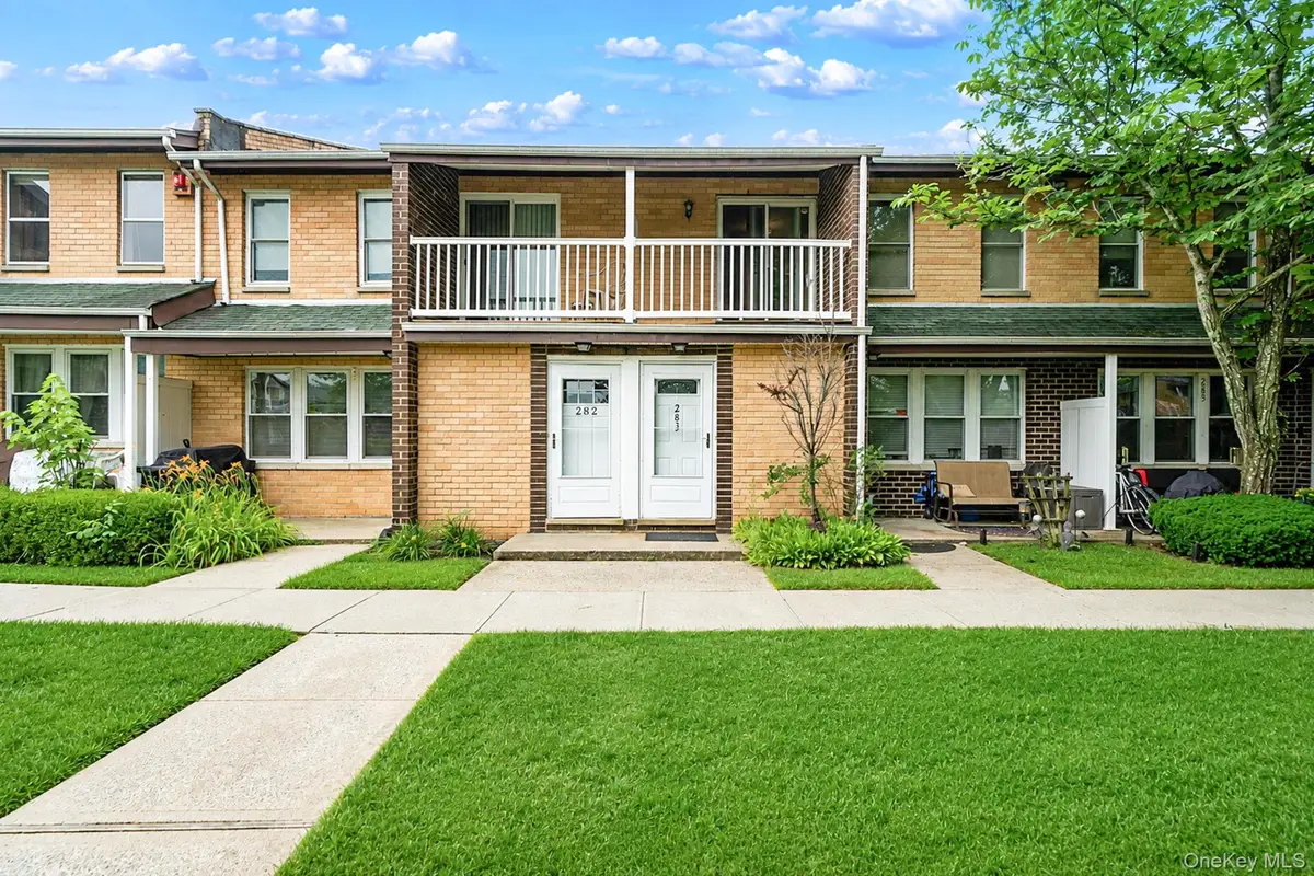 282 Artist Lake Drive, Middle Island, NY 11953 - #1
