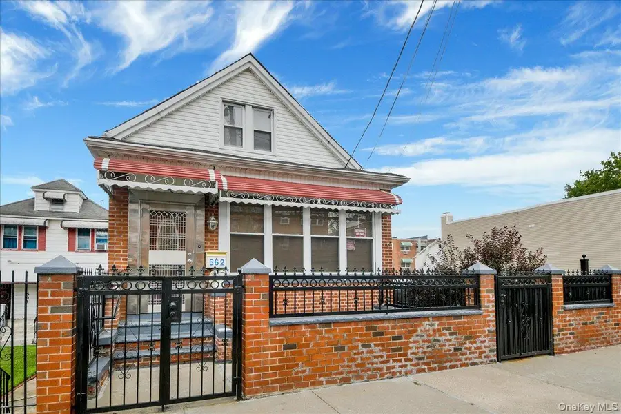 562 Underhill Avenue, Bronx, NY 10473 - #2
