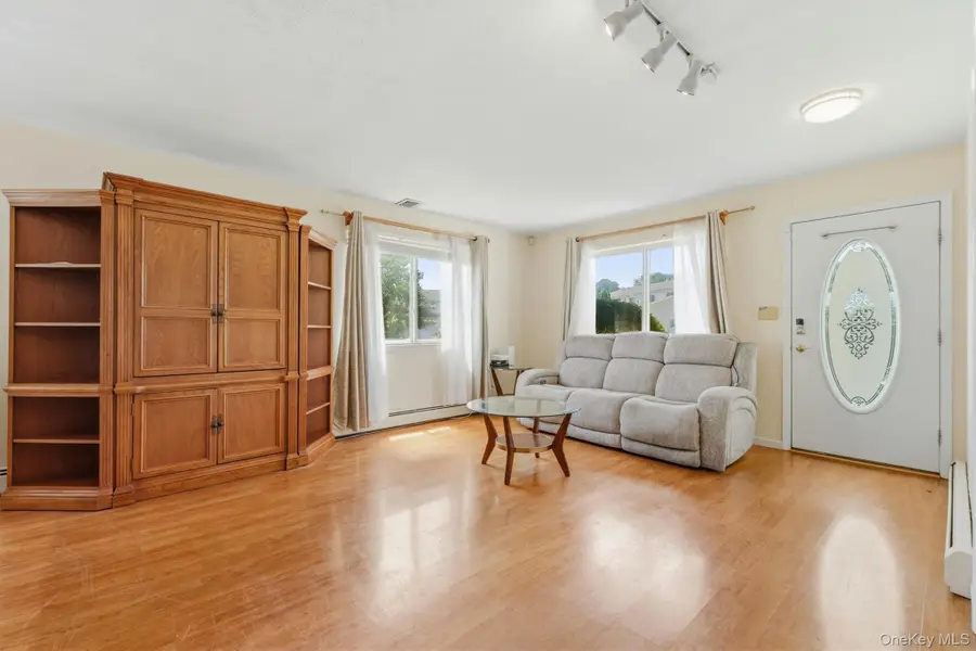 400 Plover Court, New Windsor, NY 12553 - #3