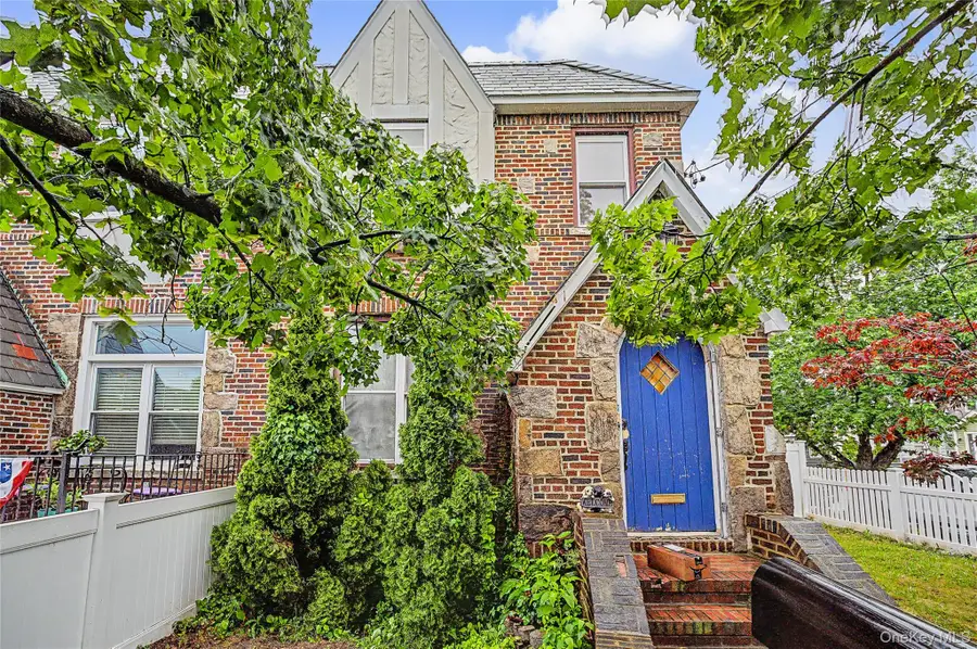 9327 244th Street, Floral Park, NY 11001 - #3