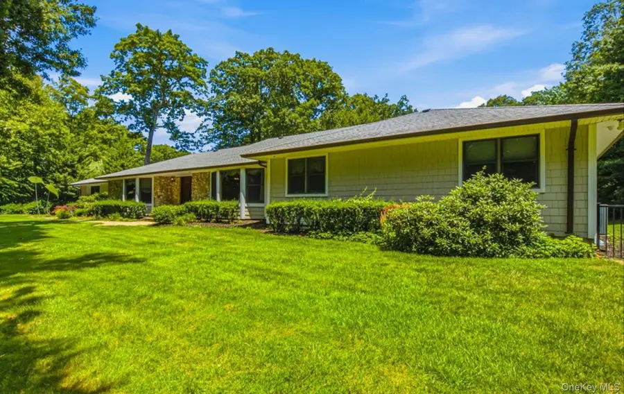 15 Tiber Road, Oyster Bay Cove, NY 11791 - #3