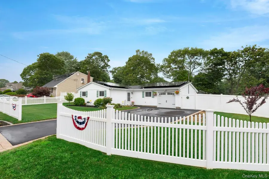75 Presford Drive, Shirley, NY 11967 - #2