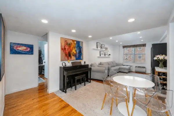 3185 Crescent Street #215, Astoria, NY 11106