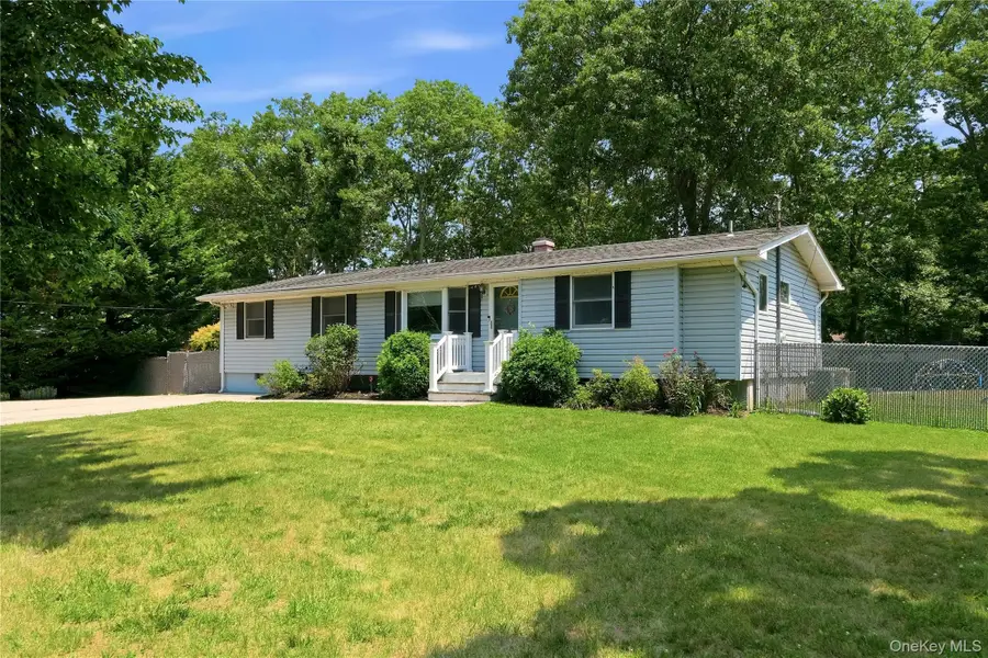 3 Herd Lane, East Setauket, NY 11733 - #2