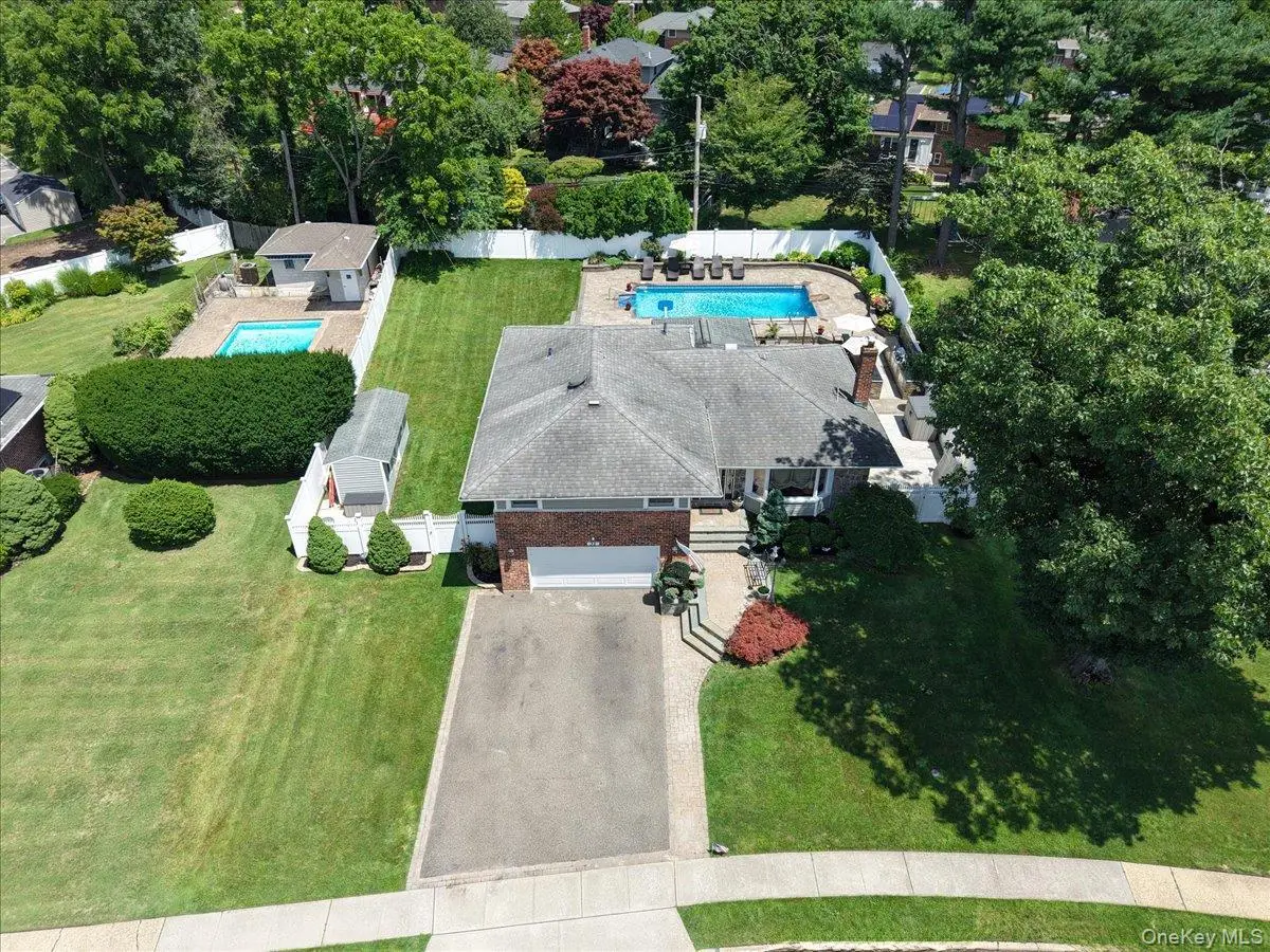 32 Lark Drive, Woodbury, NY 11797 - #1