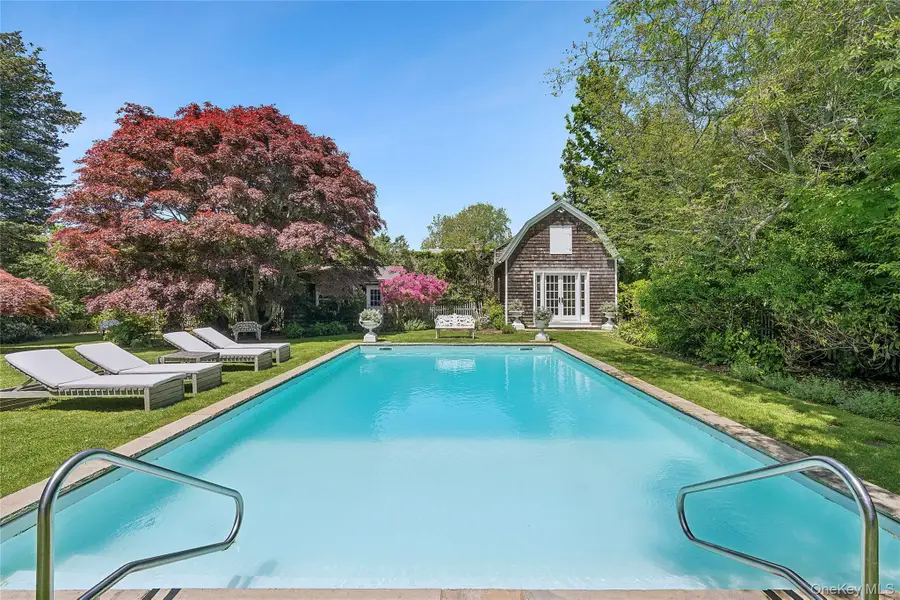 55 Post Crossing, Southampton, NY 11968 - #2