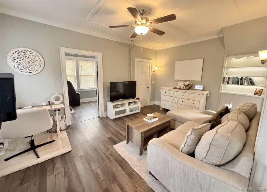 711 S Broadway, Lindenhurst, NY 11757 - #3