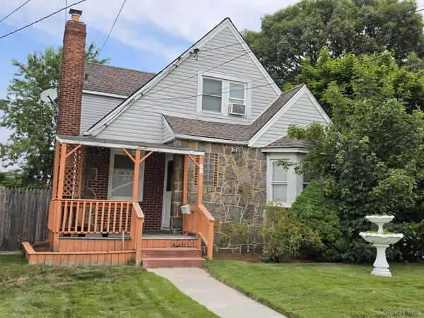 25 Gold Street, Valley Stream, NY 11580