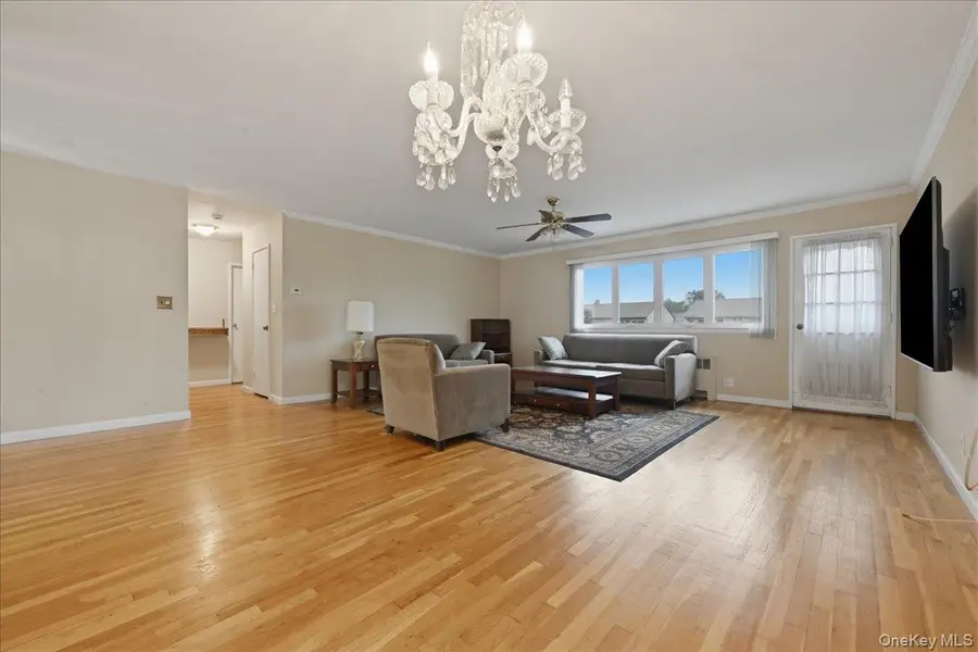 48 E 1st Street, Freeport, NY 11520 - #3