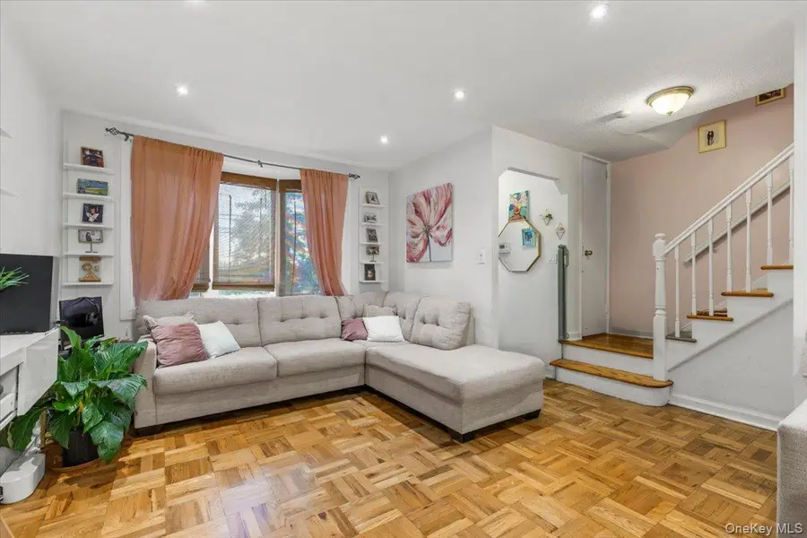 3303 Eastchester Road, Bronx, NY 10469 - #2