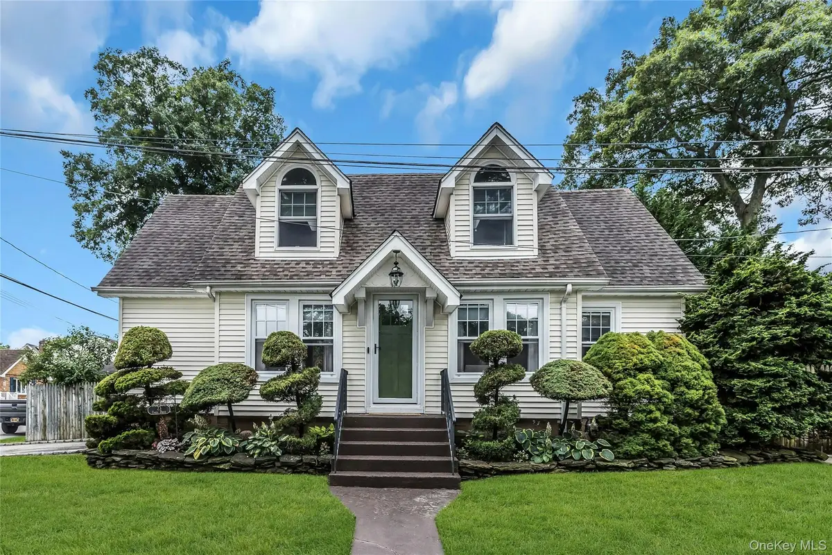 23 Emily Drive, Ronkonkoma, NY 11779 - #1