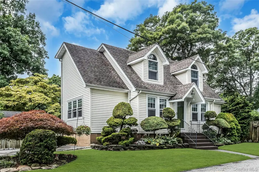23 Emily Drive, Ronkonkoma, NY 11779 - #2