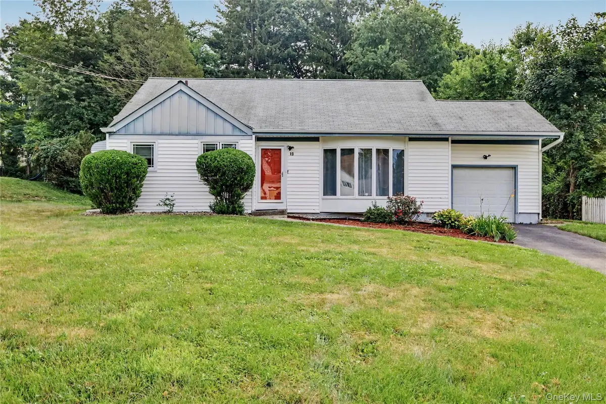 19 Cynthia Road, Cortlandt Manor, NY 10567 - #1