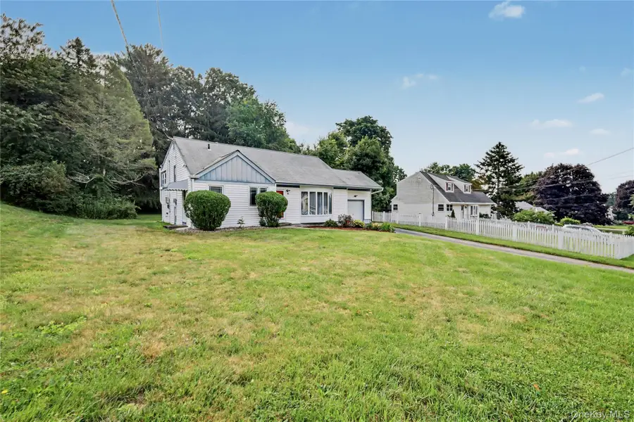 19 Cynthia Road, Cortlandt Manor, NY 10567 - #3