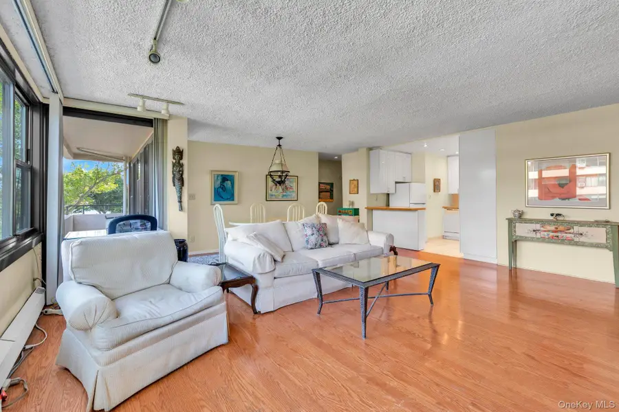 166-10 Powells Cove Boulevard #5D, Beechhurst, NY 11357 - #3