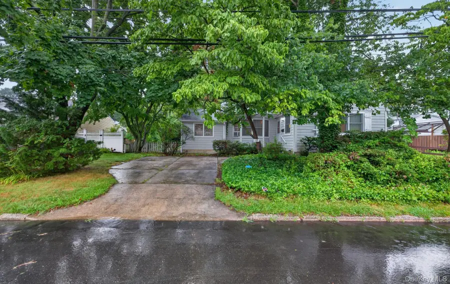 12 W Haven Drive, East Northport, NY 11731 - #3