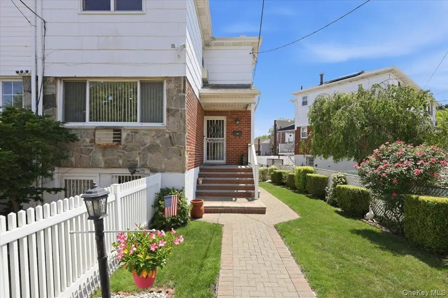 3132 Ampere Avenue, Bronx, NY 10465 - #2
