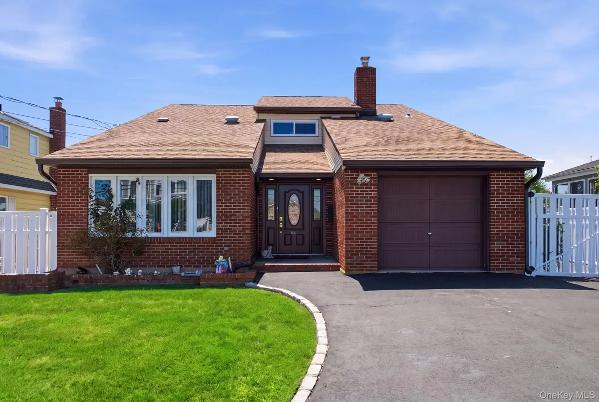 212 Shore Road, Lindenhurst, NY 11757 - #1