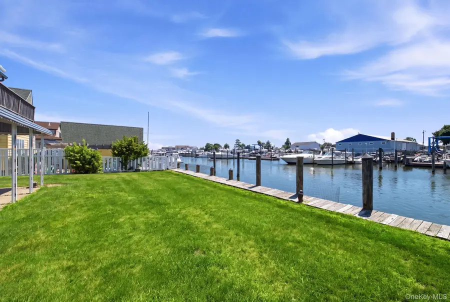 212 Shore Road, Lindenhurst, NY 11757 - #2