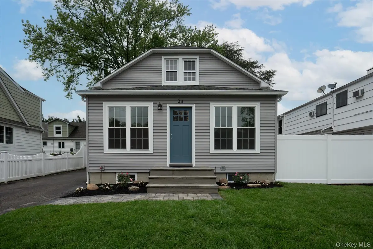 24 Nimitz Street, Huntington, NY 11743 - #1