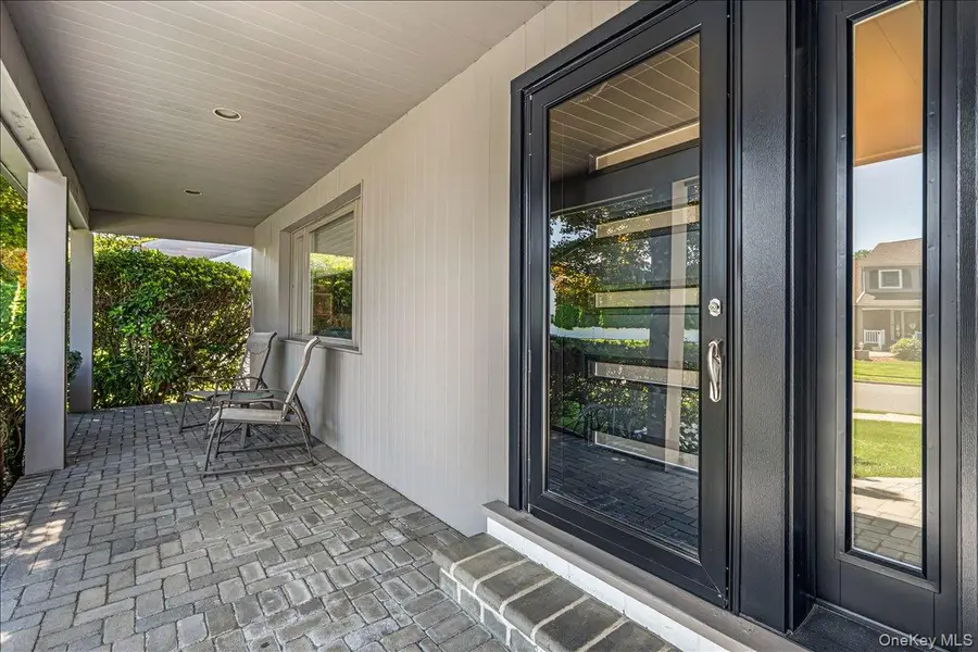 19 Evon Drive, Syosset, NY 11791 - #3