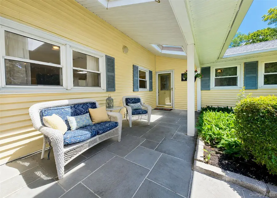 15 Seabrook Lane, Stony Brook, NY 11790 - #2