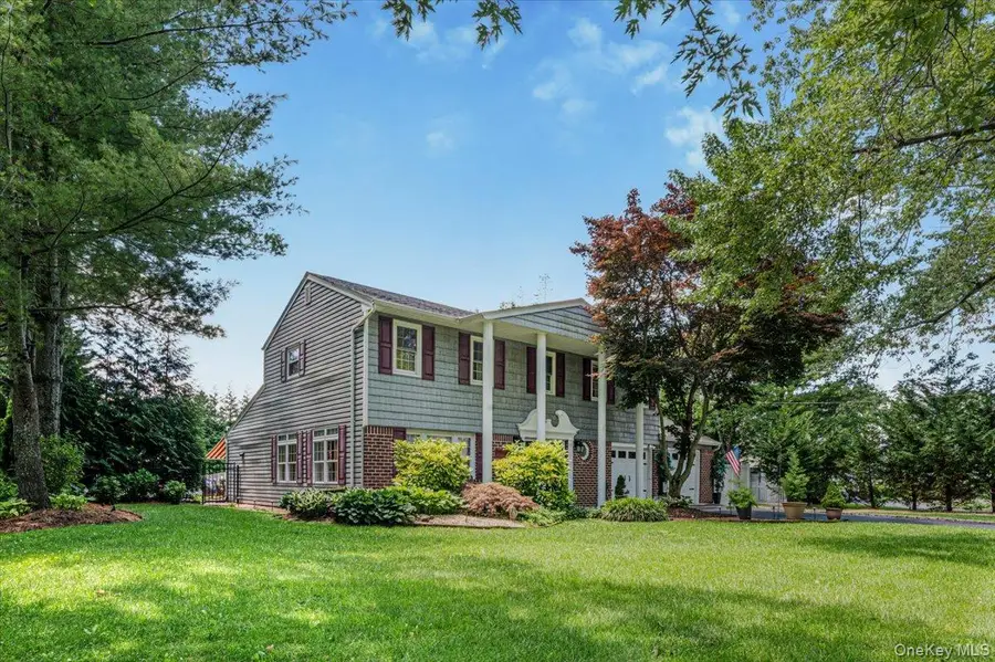 98 Florida Avenue, Commack, NY 11725 - #2
