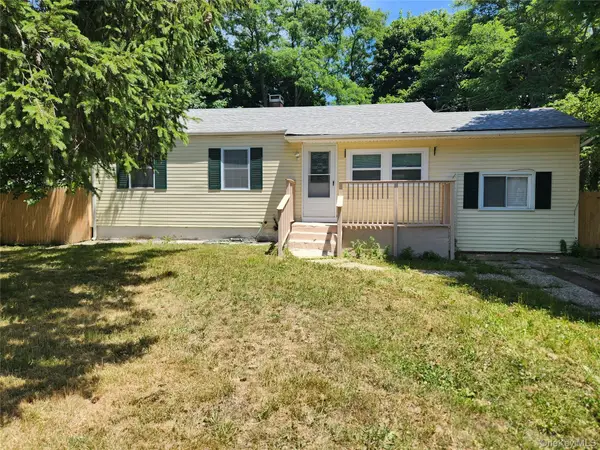 47 Pace Avenue, Bellport, NY 11713