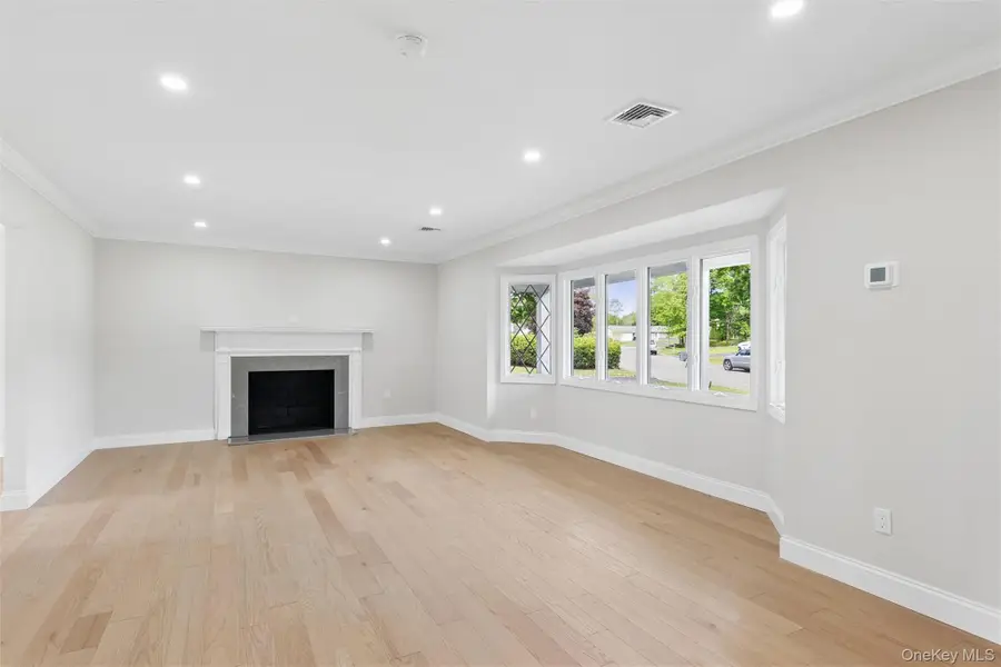 4 Blackwell Lane, Stony Brook, NY 11790 - #3