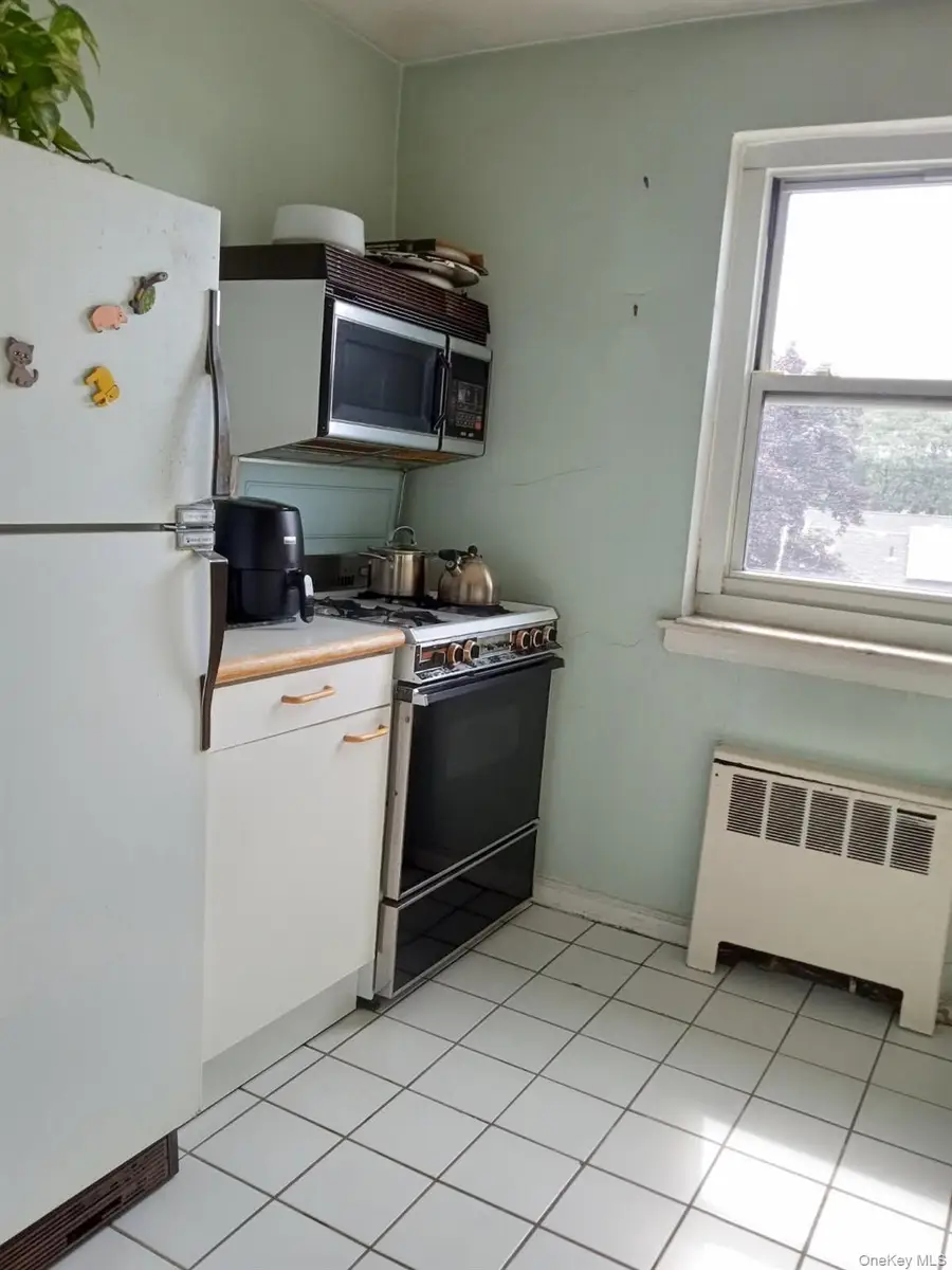 69-38 Kissena Blvd Kissena Blvd #135B, Flushing, NY 11367 - #2