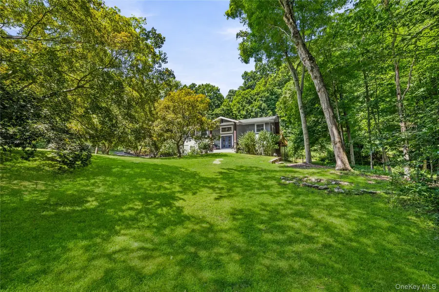 8 Walden Street, Somers, NY 10589 - #2