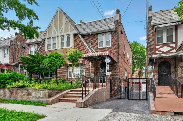 3236 Fish Avenue, Bronx, NY 10469