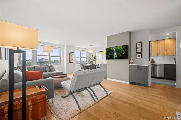 2500 Johnson Avenue #11P, Bronx, NY 10463