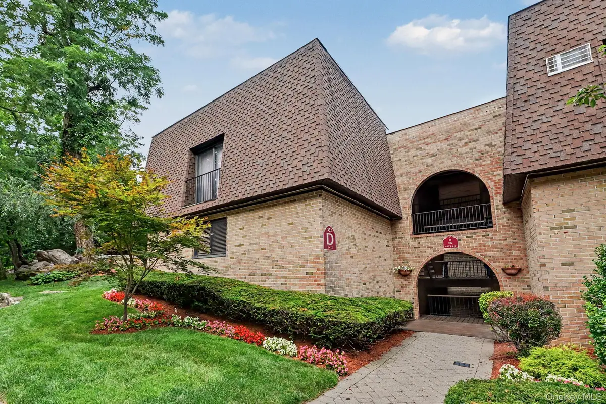 352 Central Park Avenue #D11, Scarsdale, NY 10583 - #1
