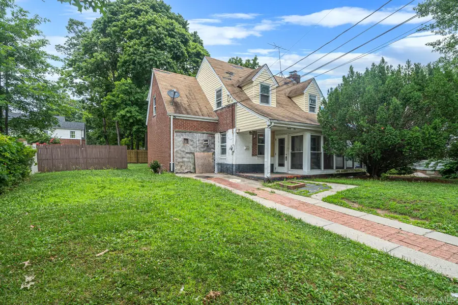 91 E Milton Street, Freeport, NY 11520 - #2