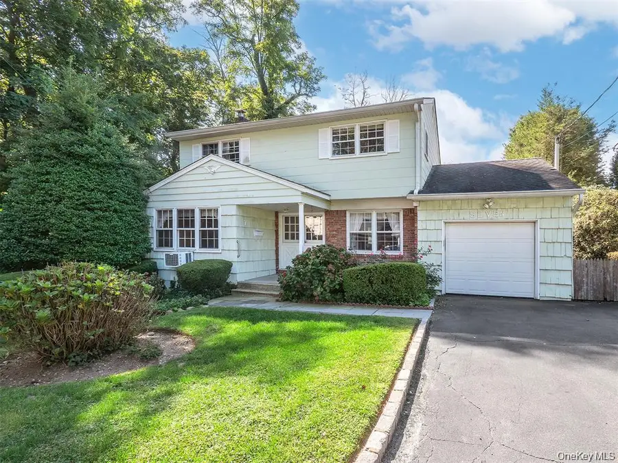 7 Locust Street, Glen Head, NY 11545 - #2