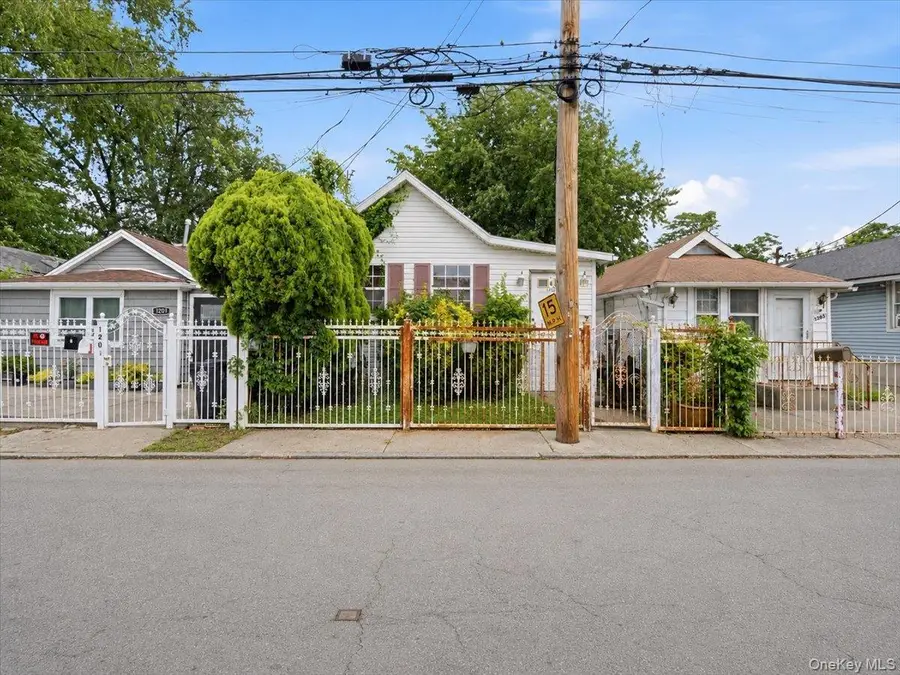1202 Harding Park, Bronx, NY 10473 - #2