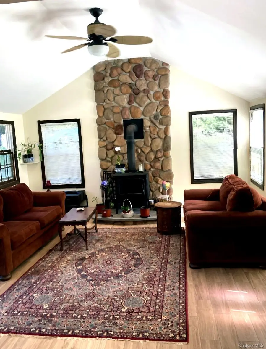 51 Aloma Road, Rocky Point, NY 11778 - #3