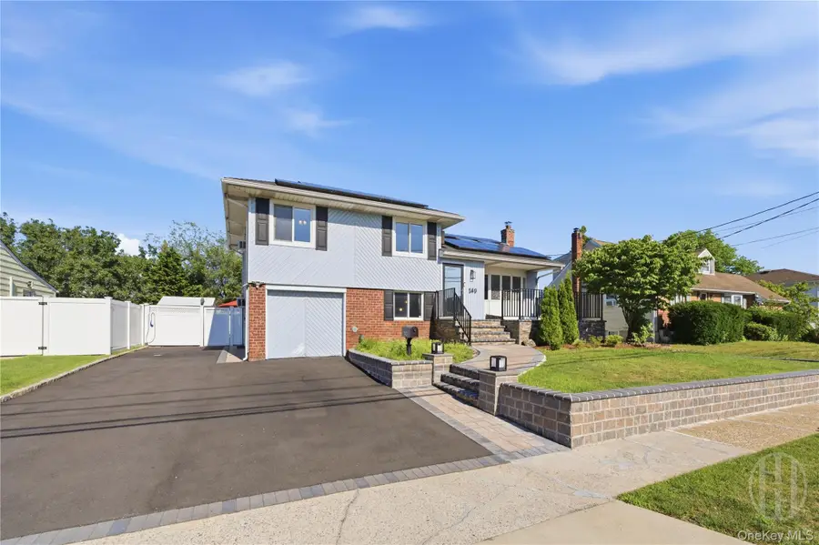 140 Intervale Avenue, Farmingdale, NY 11735 - #2