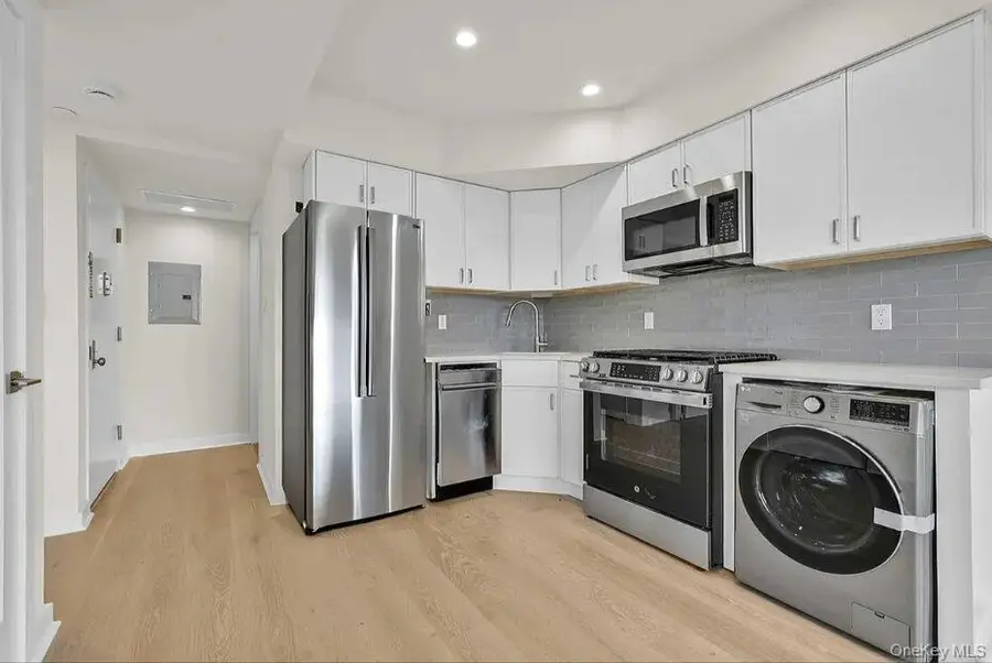 2525 31st Avenue #7A, Astoria, NY 11106 - #3
