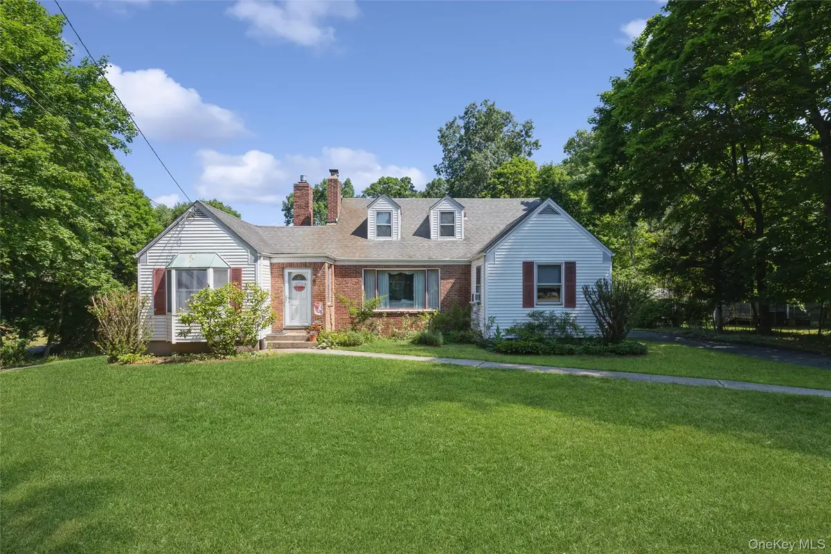 199 N Country Road, Port Jefferson, NY 11777 - #1