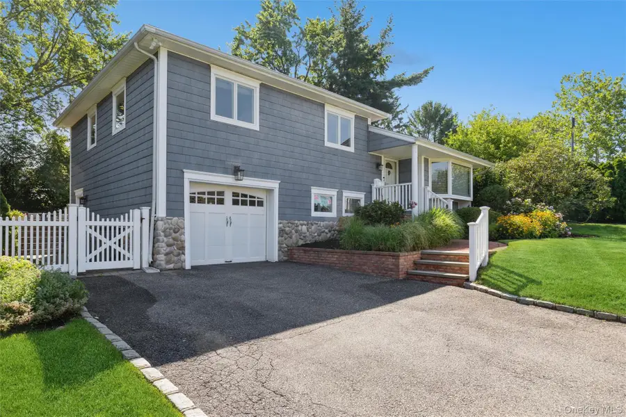 17 Duncan Lane, Huntington, NY 11743 - #2