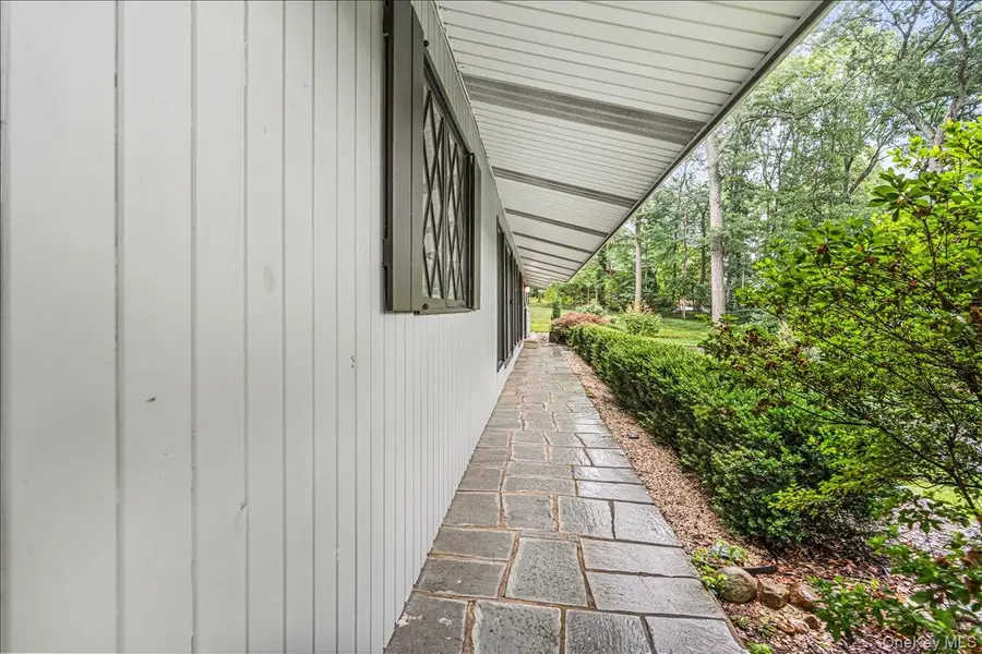 6 Cherry Lane E, Syosset, NY 11791 - #3