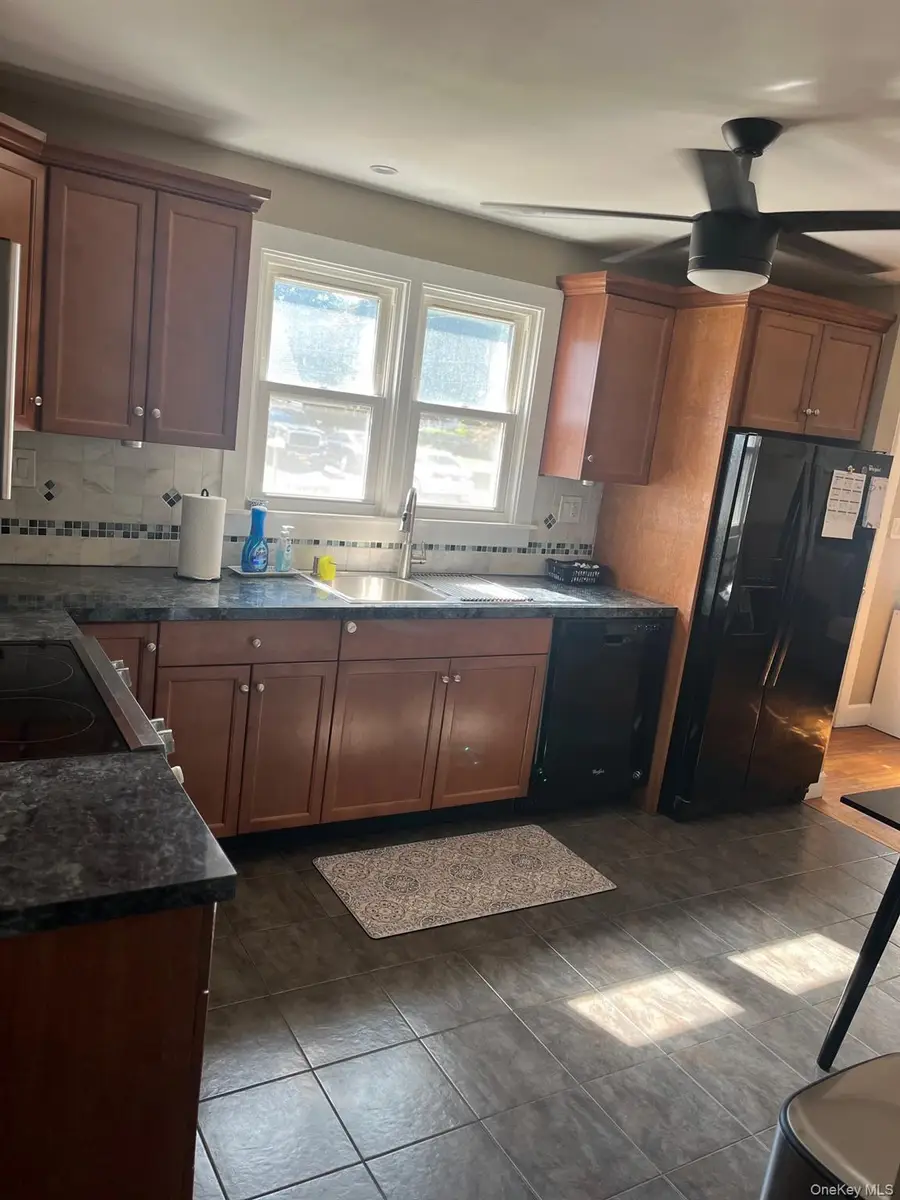 1067 Codwise Street, Kingston, NY 12401 - #3