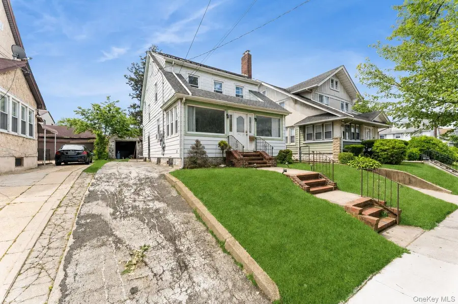 192-10 104th Avenue, Saint Albans, NY 11412 - #3