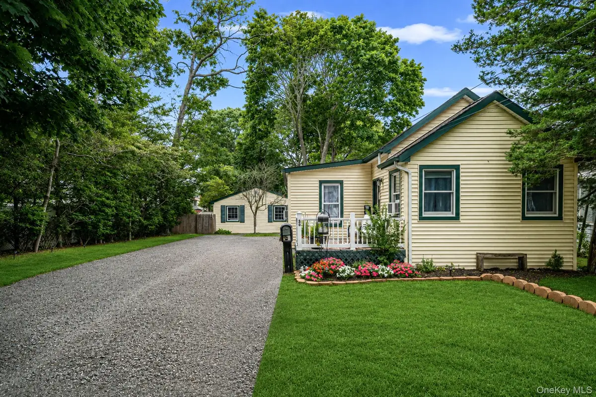 36 Rosalie Place, Patchogue, NY 11772 - #1