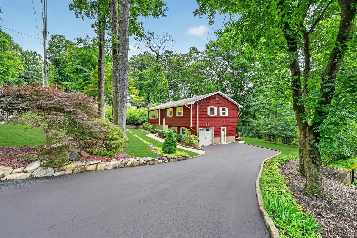 3 Hazelwood Road, Sloatsburg, NY 10974 - #1