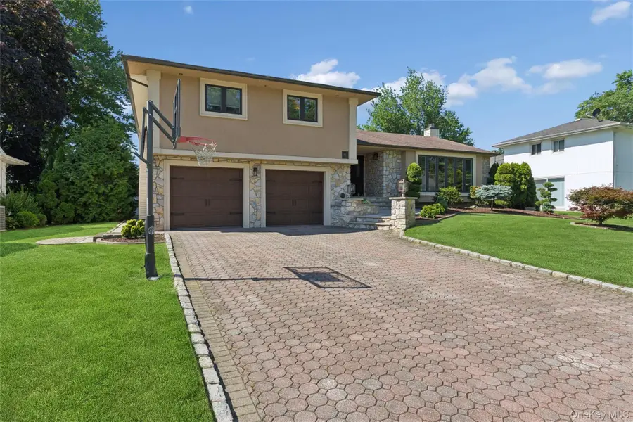 51 Dogwood Road, Searingtown, NY 11507 - #3