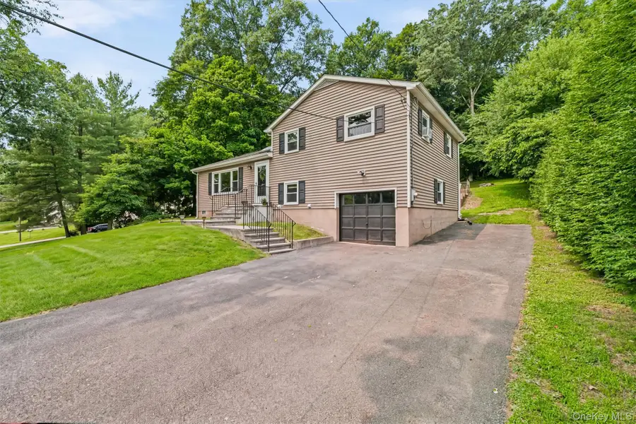 17 Ridge Road, Cortlandt Manor, NY 10567 - #2