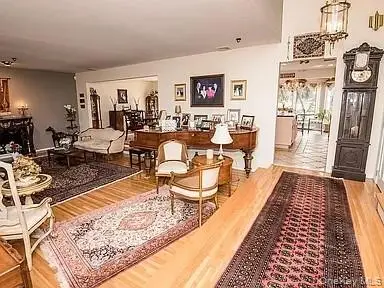 13 Westland Drive, Glen Cove, NY 11542 - #2